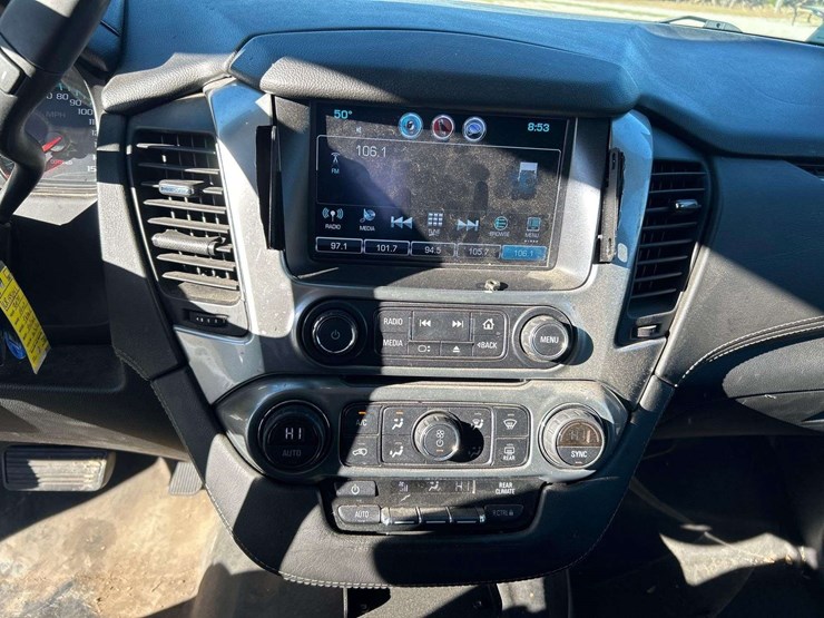 2020-chevrolet-tahoe-image-15