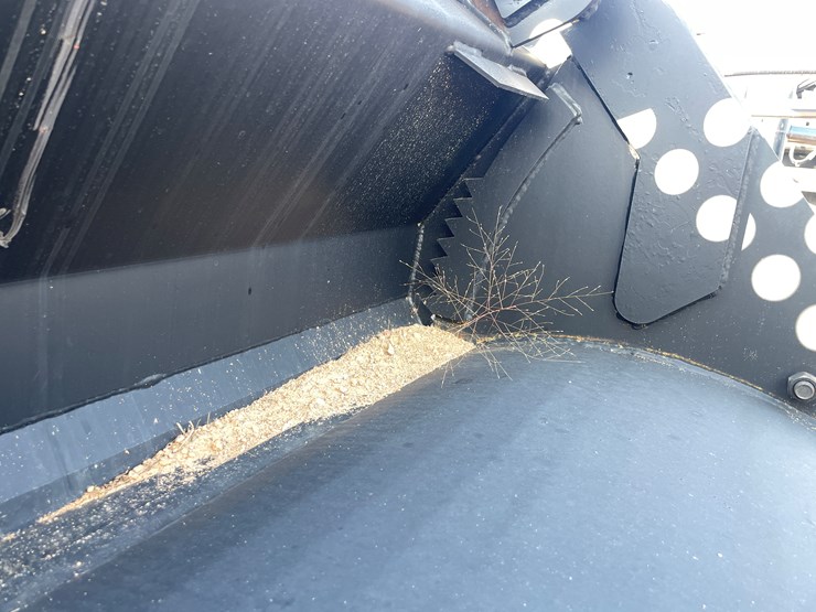 #4078-•-72"-4-in-1-bucket-attachment-image-13