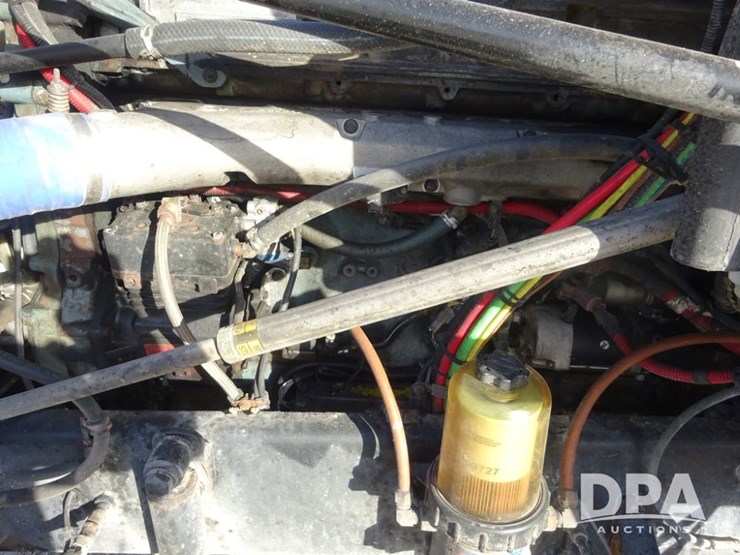 2018-freightliner-coronado-day-cab-glider-truck-(pz13996,-unit-773)-image-74