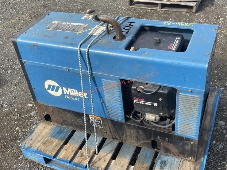 bobcat-miller-225-gas-powered-welder/generator-image-4