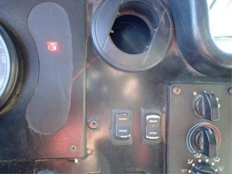 2008-freightliner-mt55-image-20