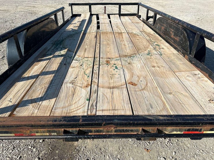 2003-big-tex-10pi-16ft.-t/a-pipe-top-utility-trailer-image-10