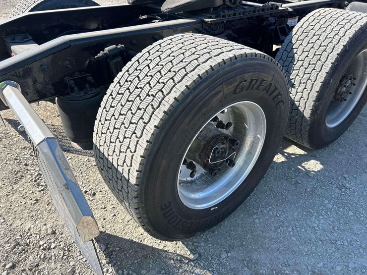 2021-freightliner-cascadia-116-image-29