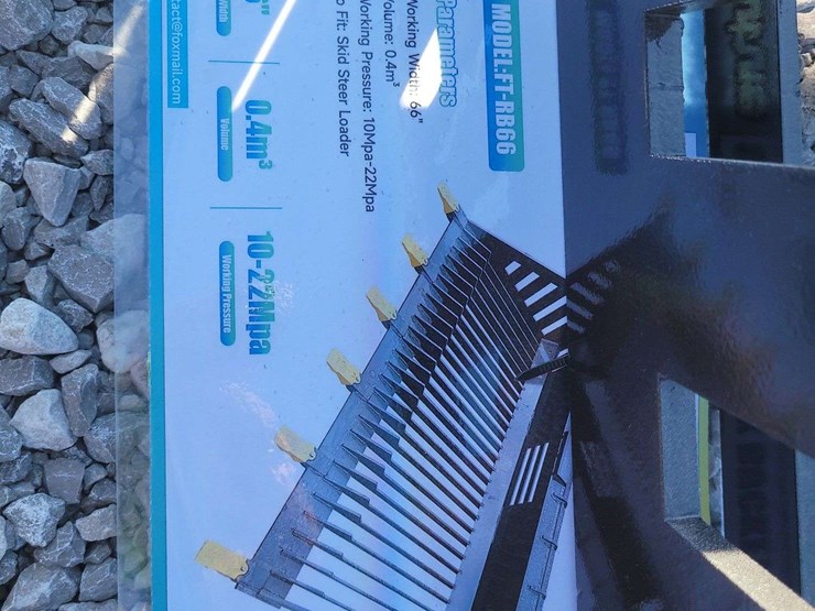 skid-steer-rock-bucket.-66"-wide.-image-7