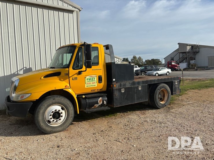 2007-international-durastar-4300-image-1