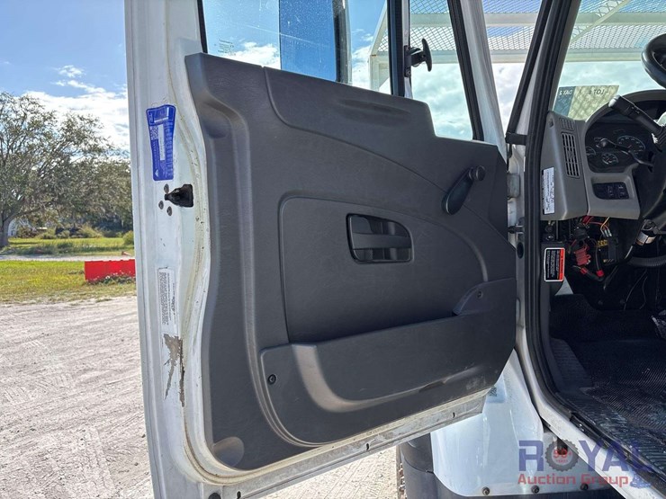 2013-international-workstar-7400-image-52