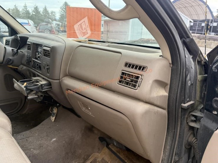 2002-ford-f350-image-27