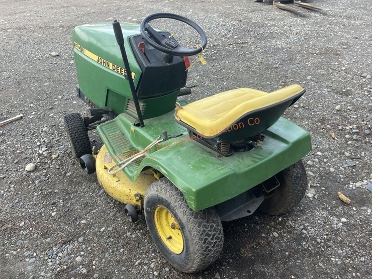 john-deere-130-image-4