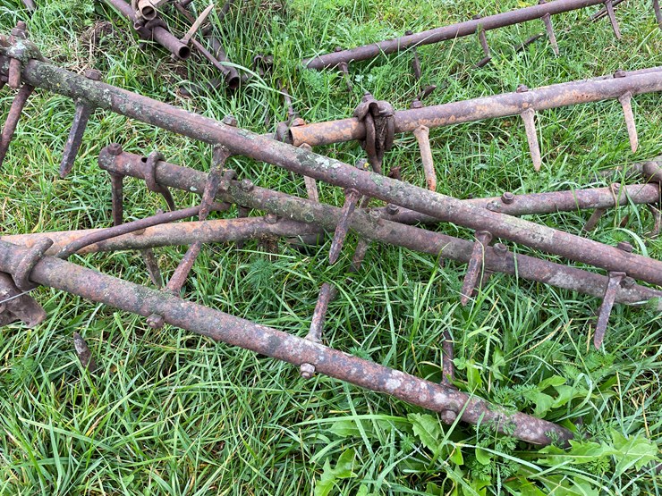 #8142-•-misc-drag-sections-image-4