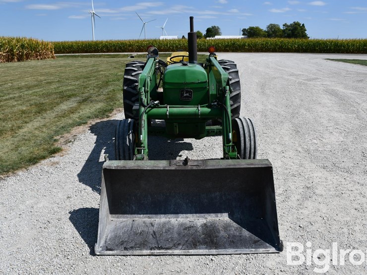 1977-john-deere-2440-image-2