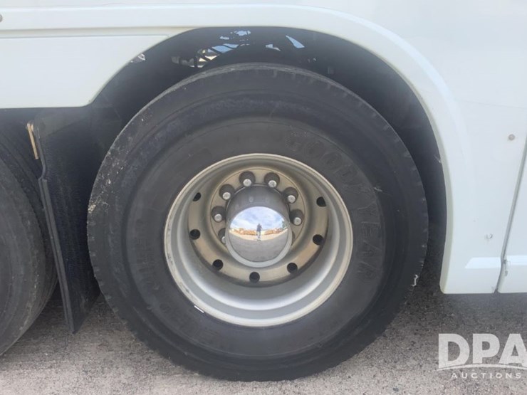 2001-mci-102-el3-image-44