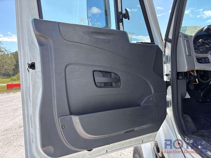 2015-international-transtar-8600-image-22