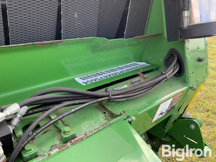 2021-john-deere-560m-image-17