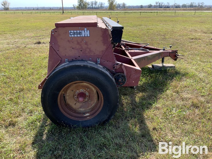 case-ih-5100-image-4