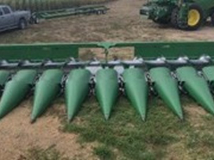 2020-john-deere-716c-image-2