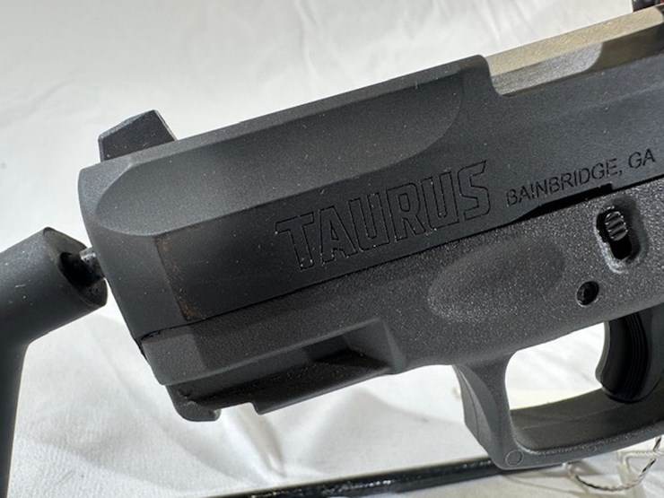 #2025-00066-•-taurus-g2c-pistol-image-13
