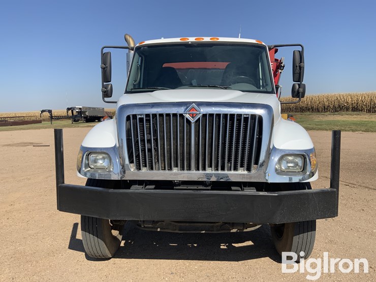 2005-international-7300-image-2