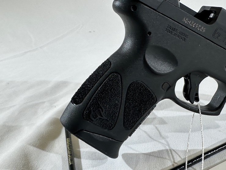 #2025-00069-•-taurus-g3c-pistol-image-29