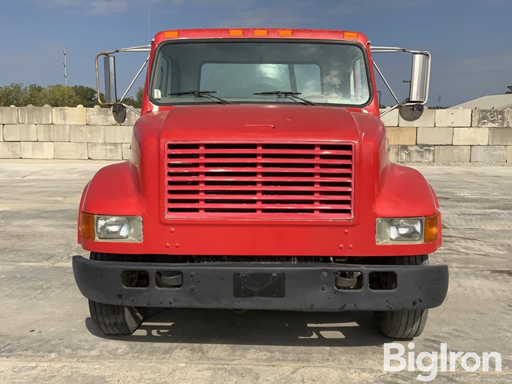 1999-international-4700-image-2