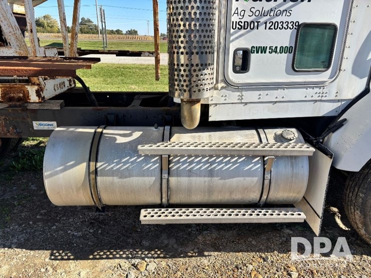 2007-kenworth-t800-image-48