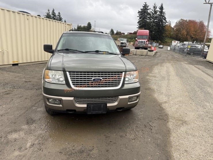 2003-ford-expedition-image-12