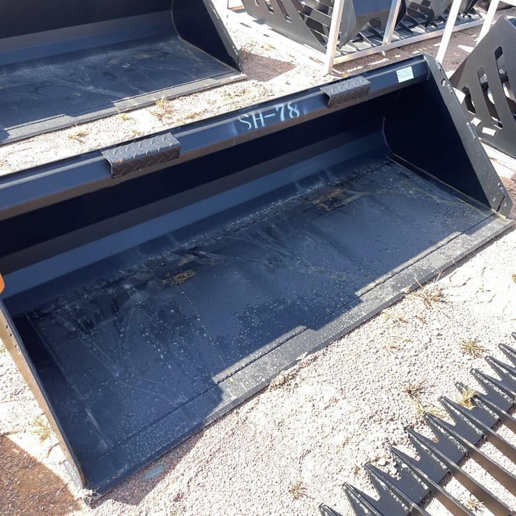 #4107 • 78" Bucket Attachment