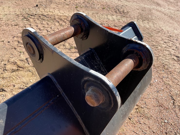 2022-john-deere-75-image-4