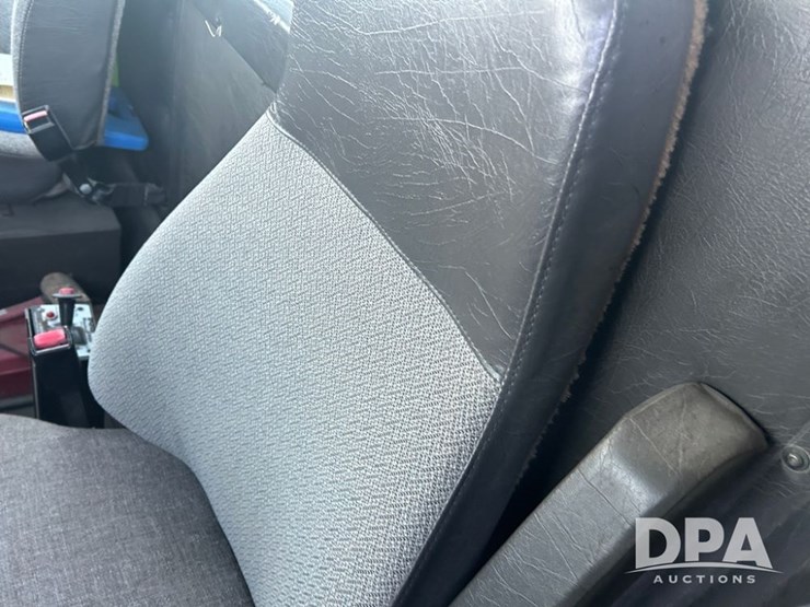 international-9100-image-28