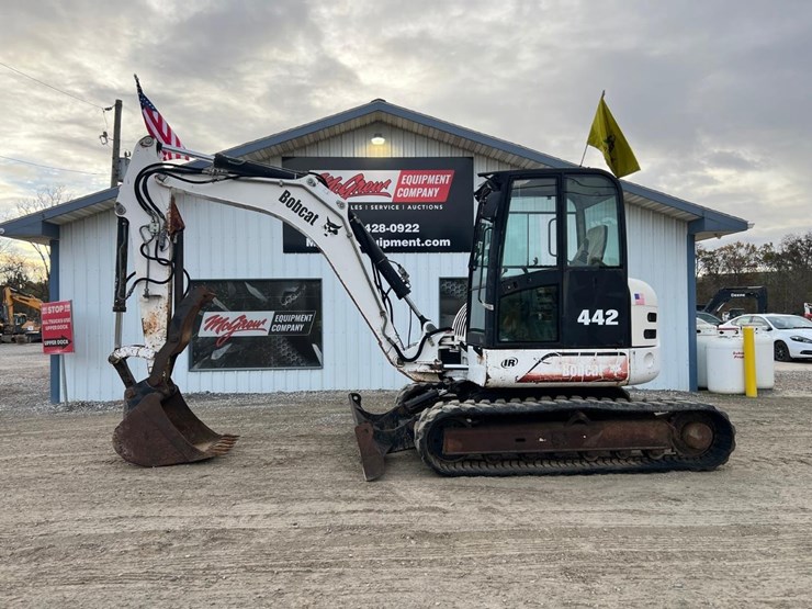 bobcat-442-image-1