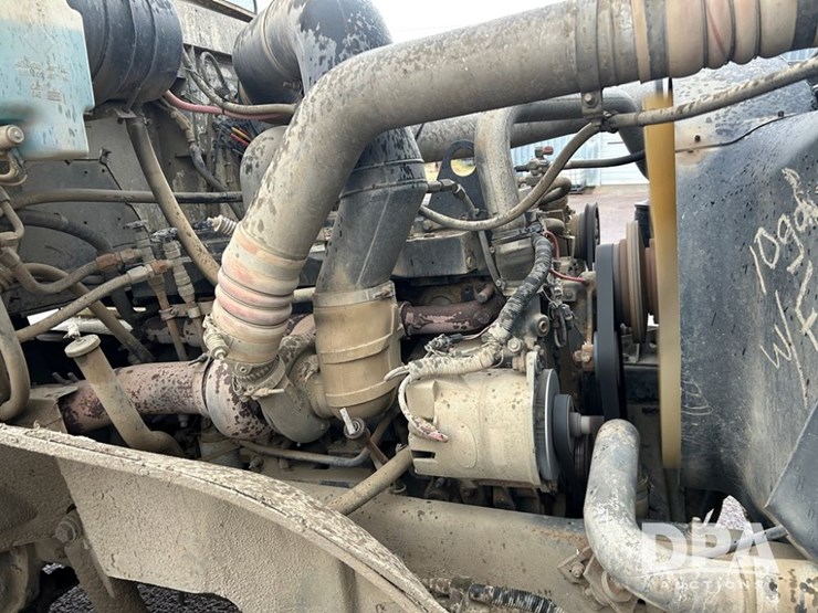 1992-international-9400-image-30