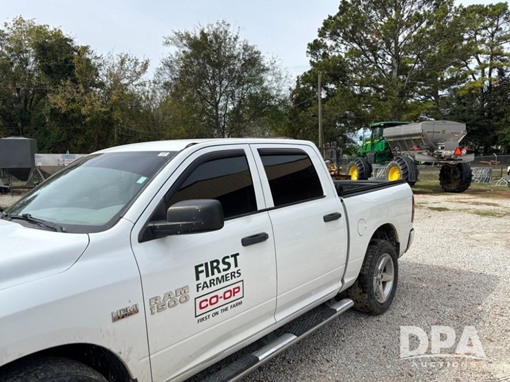 2013-dodge-ram-1500-image-12