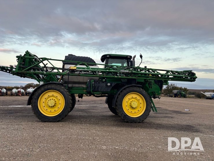 2018-john-deere-r4045-image-16