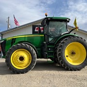 JOHN DEERE 8245R