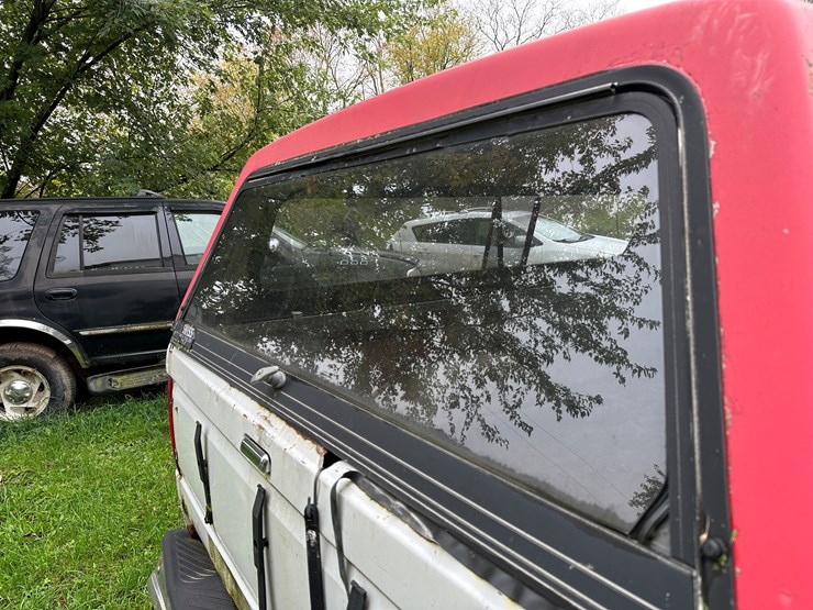 1995-ford-f350-xlt-image-24