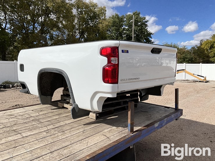 chevrolet-silverado-2500-image-7