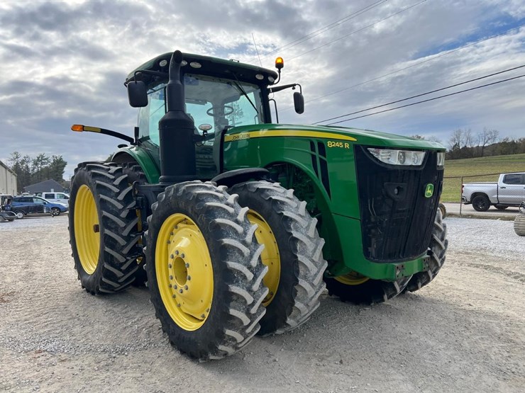 john-deere-8245r-image-7
