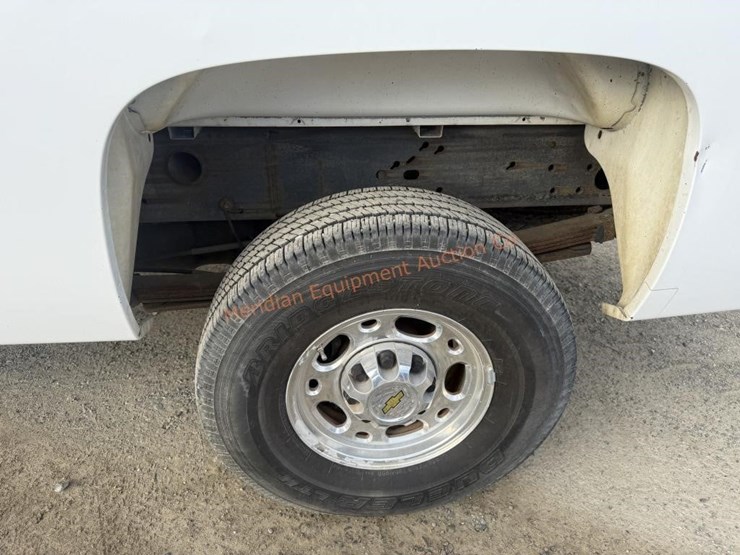 2008-chevrolet-silverado-2500-lt-image-18