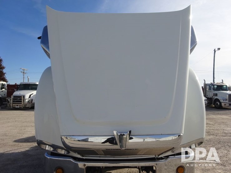 2018-freightliner-coronado-day-cab-glider-truck-(pz13985,-unit-775)-image-80