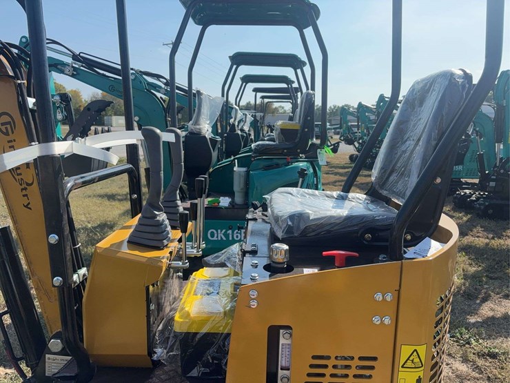 mini-excavator-h12r-image-18