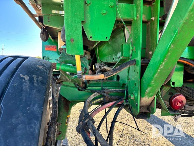 2013-john-deere-4830-image-50