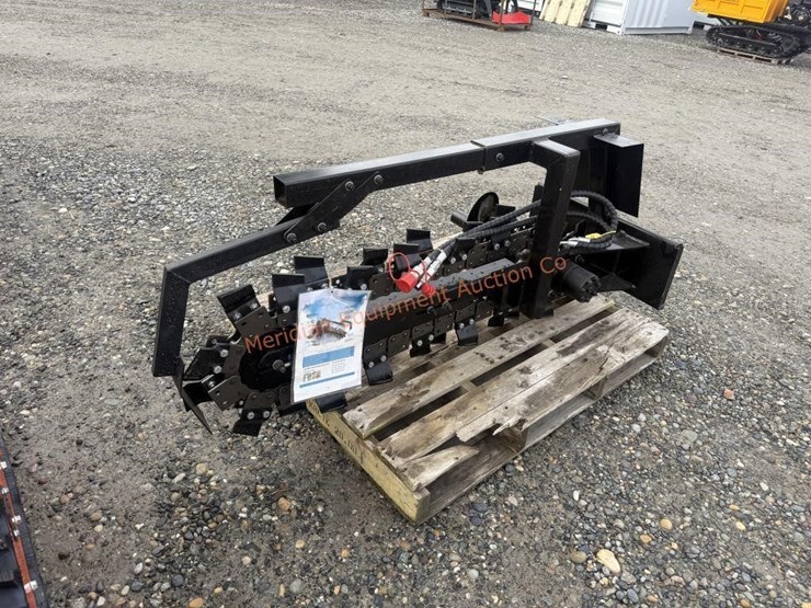 ir-mini-skid-steer-hyd-trencher-image-4