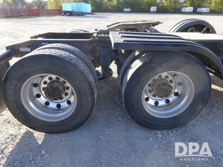 2018-freightliner-coronado-day-cab-glider-truck-(pz13996,-unit-773)-image-41