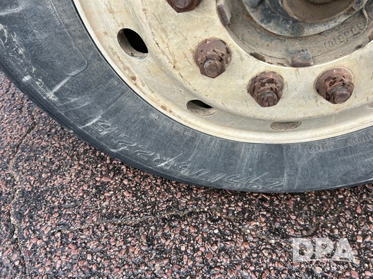 1992-international-9400-image-16