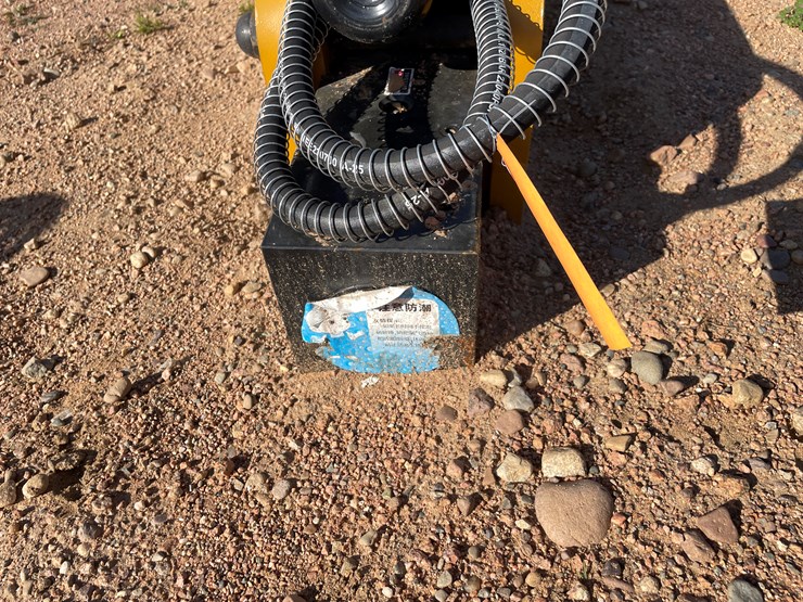 #4093-•-wolverine-hydraulic-breaker-attachment-image-5