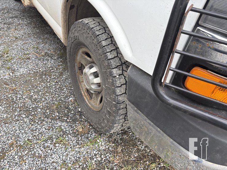 2008-chevrolet-express-1500-image-3