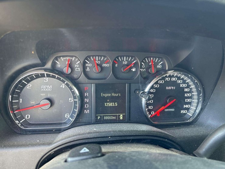 2016-chevrolet-tahoe-image-13