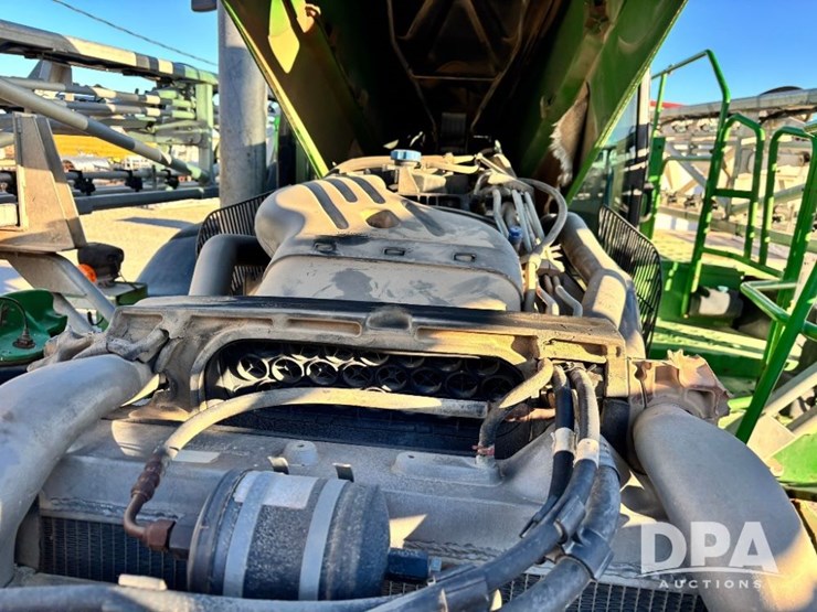 2013-john-deere-4830-image-32