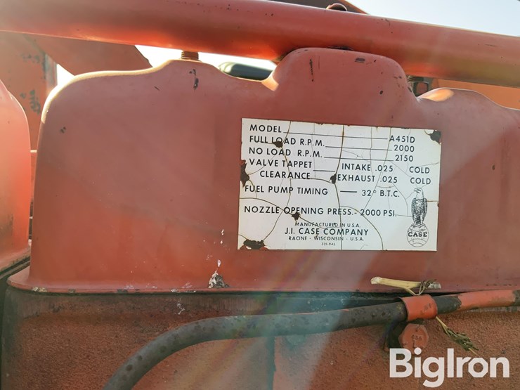 case-1032-2wd-tractor-image-17