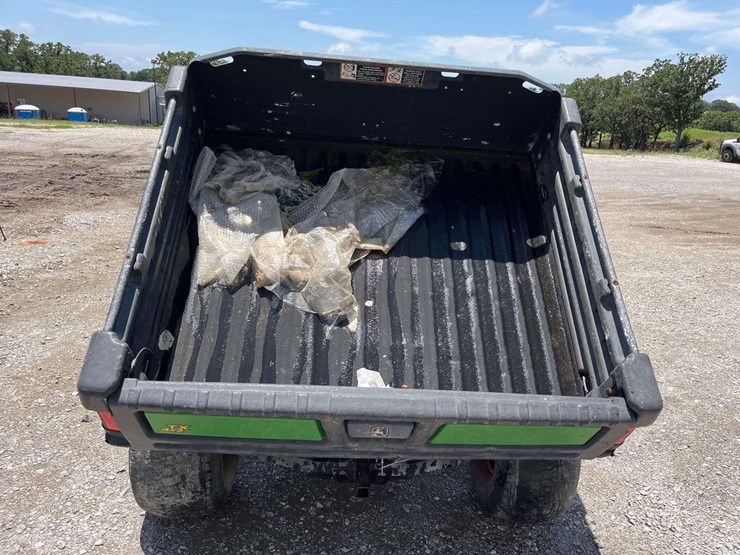 2010-john-deere-gator-image-10