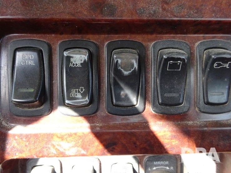 2005-mack-vision-truck-(pz13989,-unit-266)-image-110